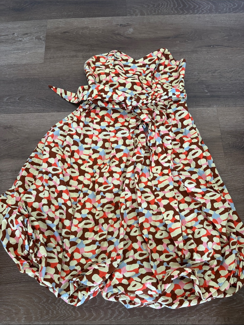 Casual Strapless Jumpsuit in Red & Cream Abstract Print